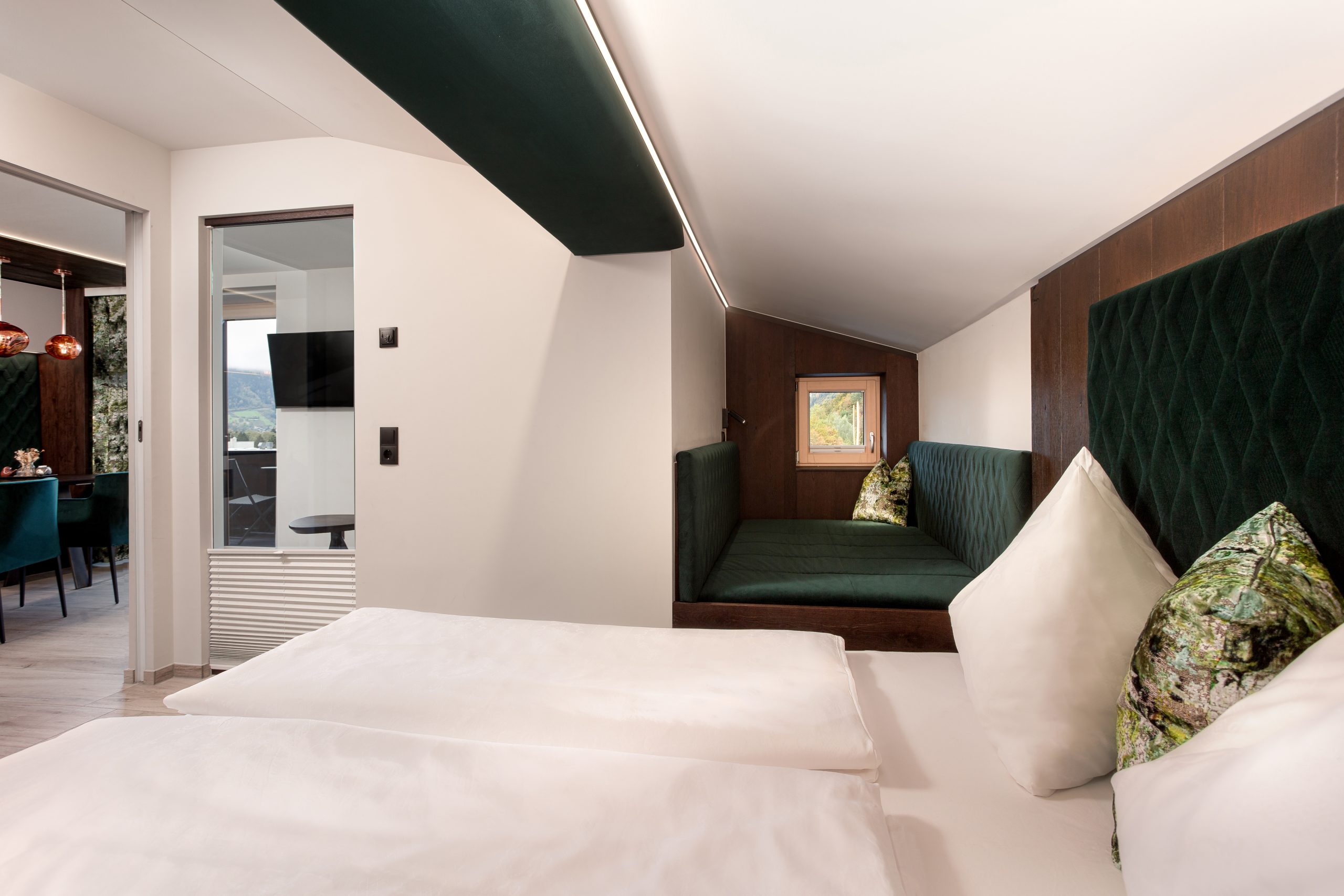 Hotel & Apartments Hettlerhof /Schlafzimmer in Maishofen by Gappmaier Design