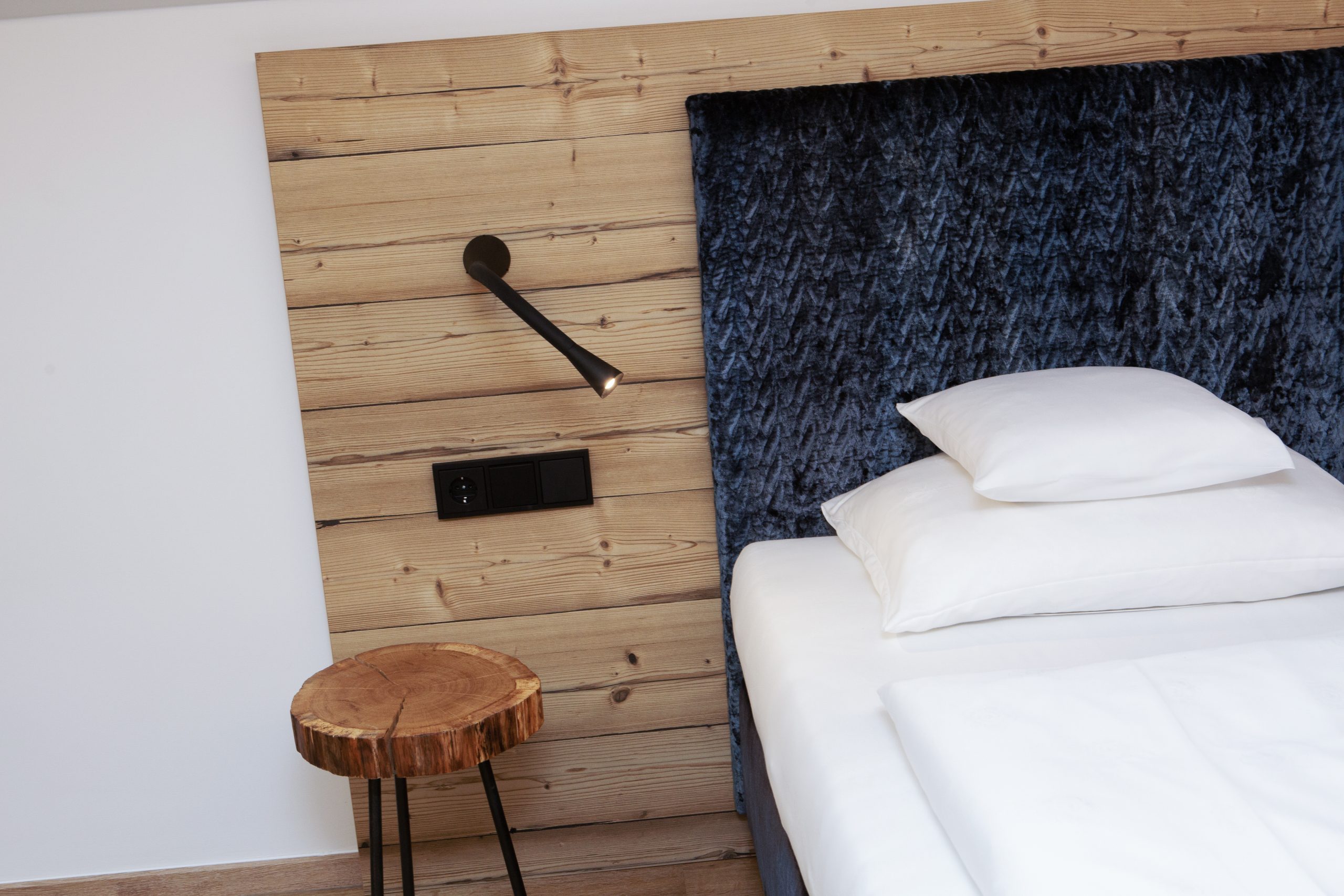Wohnung O. / Bett in Saalbach by Gappmaier Design Austria